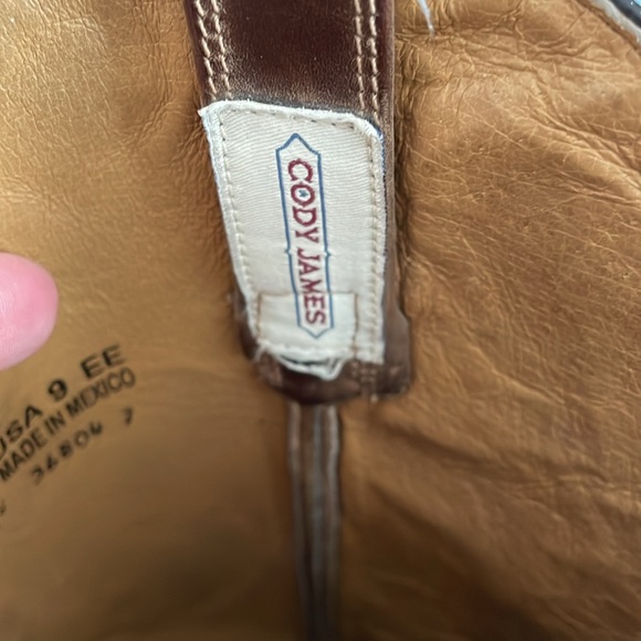 Cody James Brown, leather cowboy boots size 9 - Picture 6 of 7